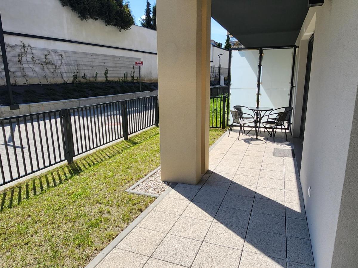 Dwa Jelonki, Ul Sciegiennego, Centrum, Garaz, Ogrodek Кельце Экстерьер фото